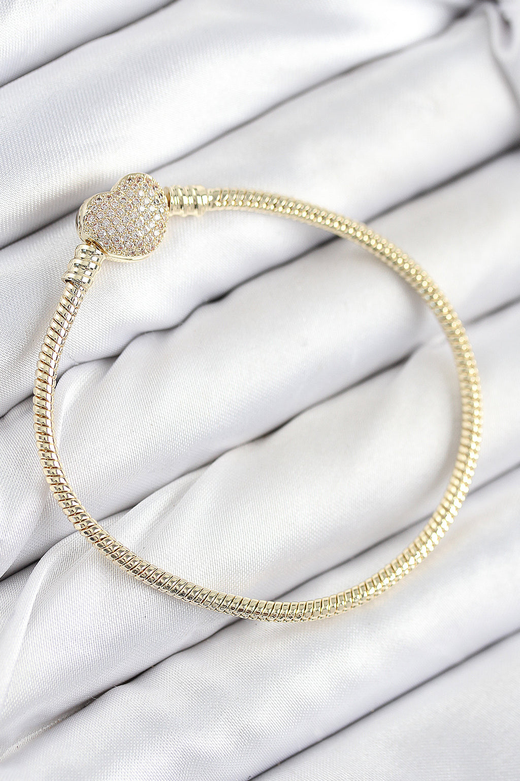 Pirinç Charm Zirkon Taşlı Kalp Model Gold Renk Kadın Bileklik