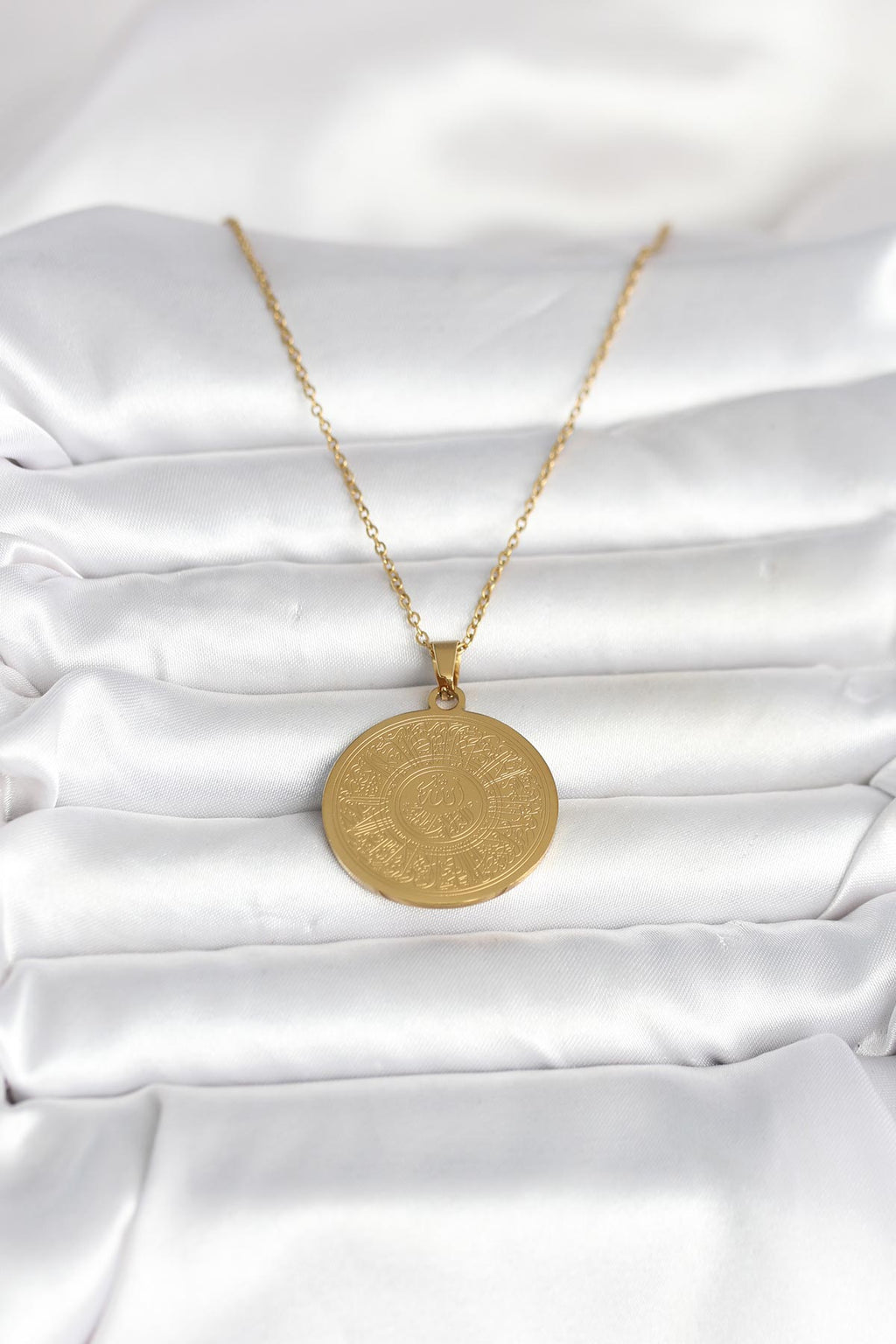 316L Çelik Gold Renk Ayetel Kürsi Yazılı Kolye
