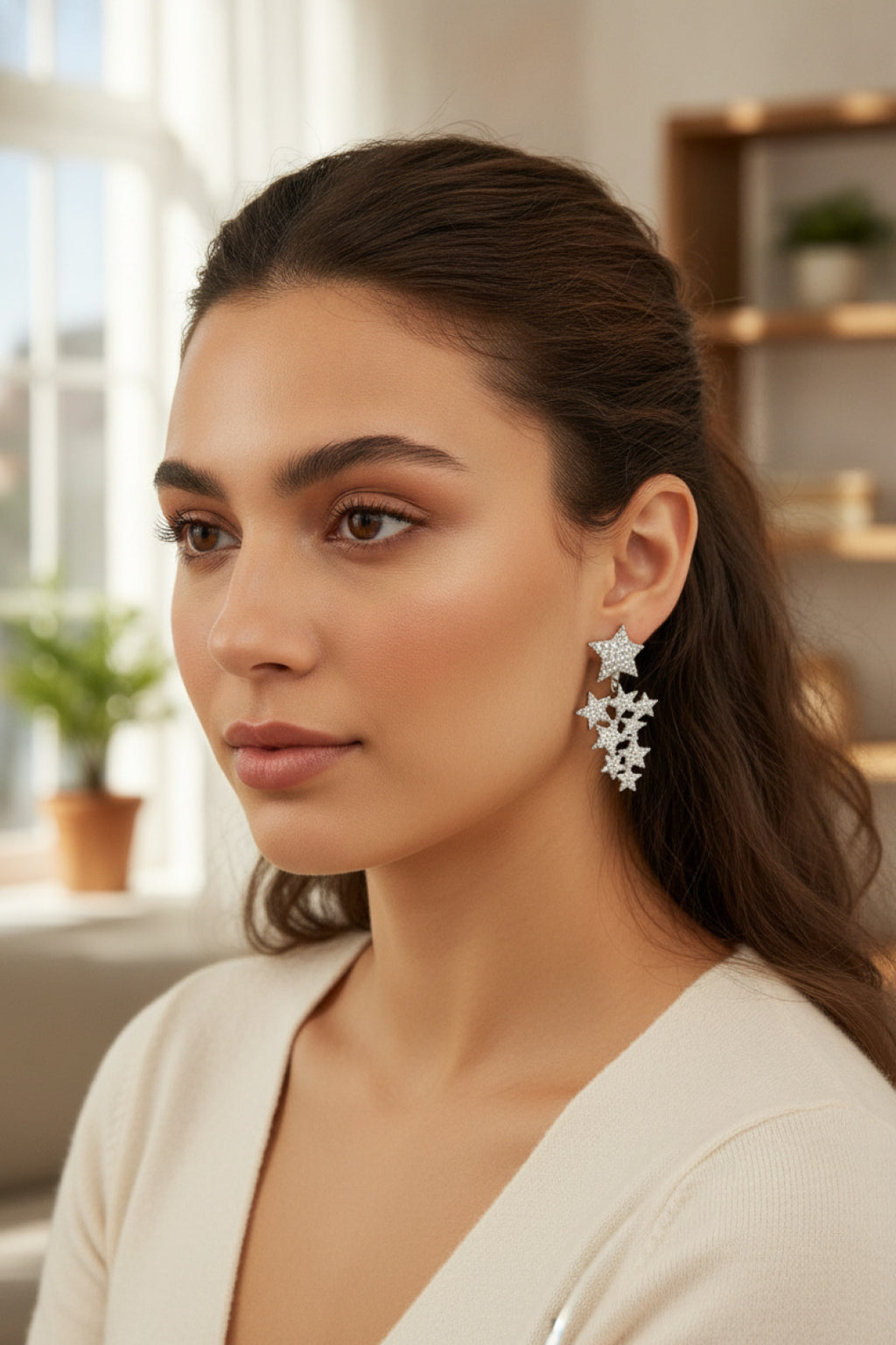 Yıldız Model Gümüş Renk Zirkon Taşlı Küpe